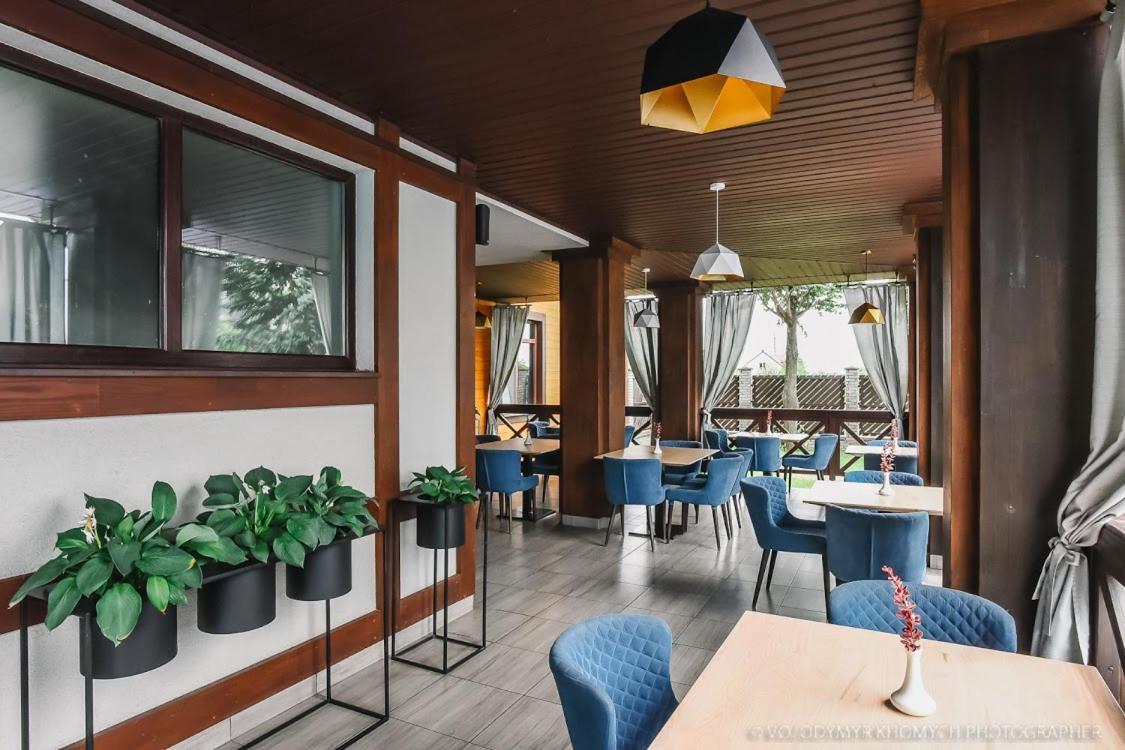 Zagorod Hotel Girka Polonka Exteriör bild
