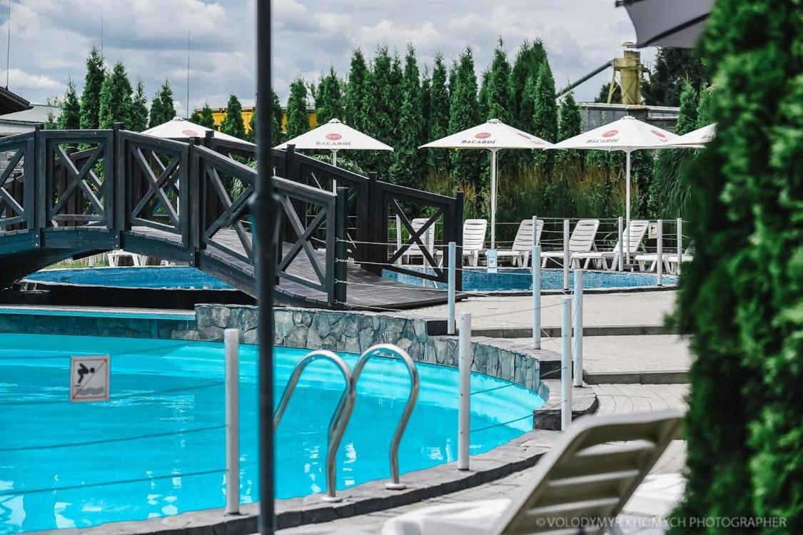 Zagorod Hotel Girka Polonka Exteriör bild