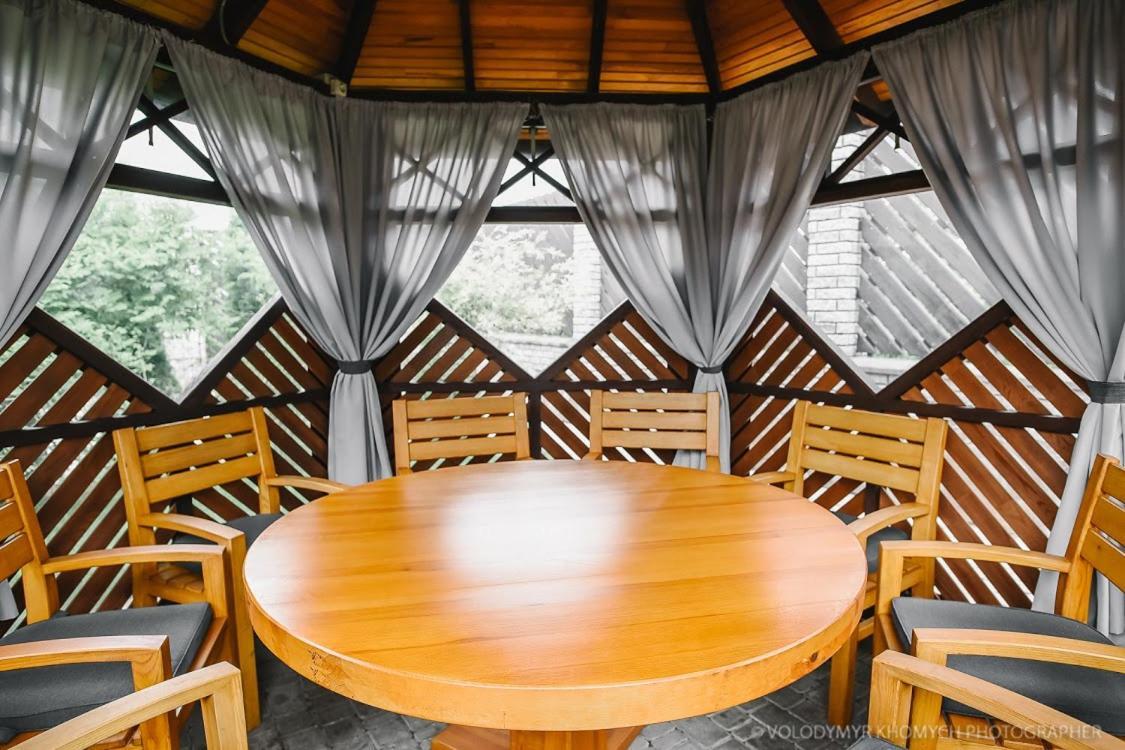 Zagorod Hotel Girka Polonka Exteriör bild