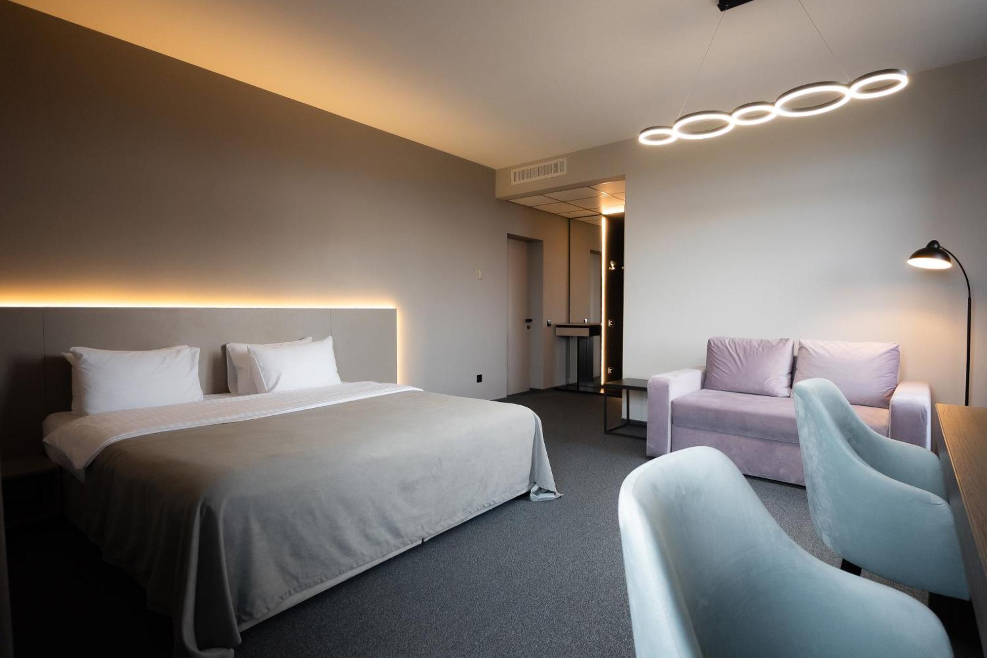 Zagorod Hotel Girka Polonka Exteriör bild